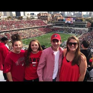 Meet your Posher, Annie